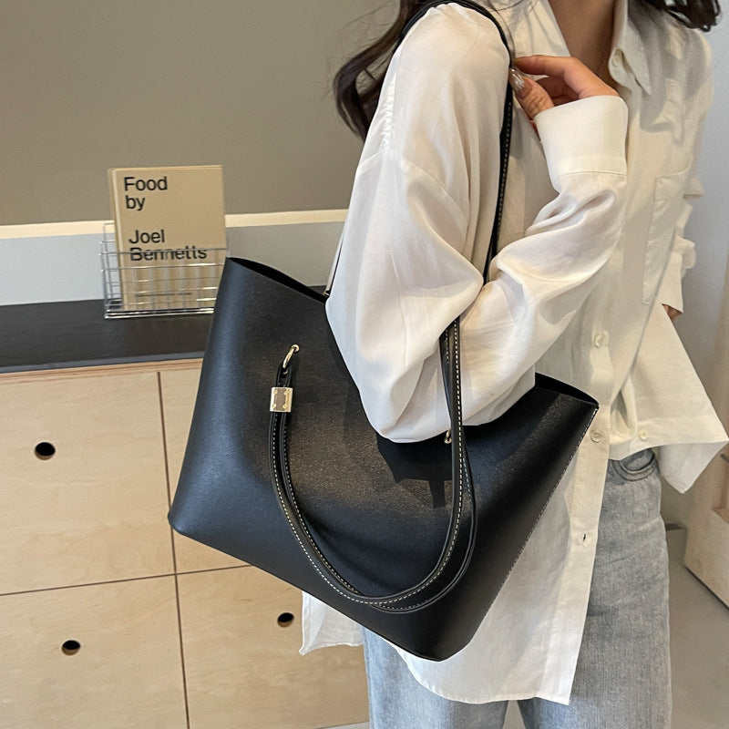 Tyylikäs ja ajaton käsilaukku – täydellinen arkeen ja juhlaan